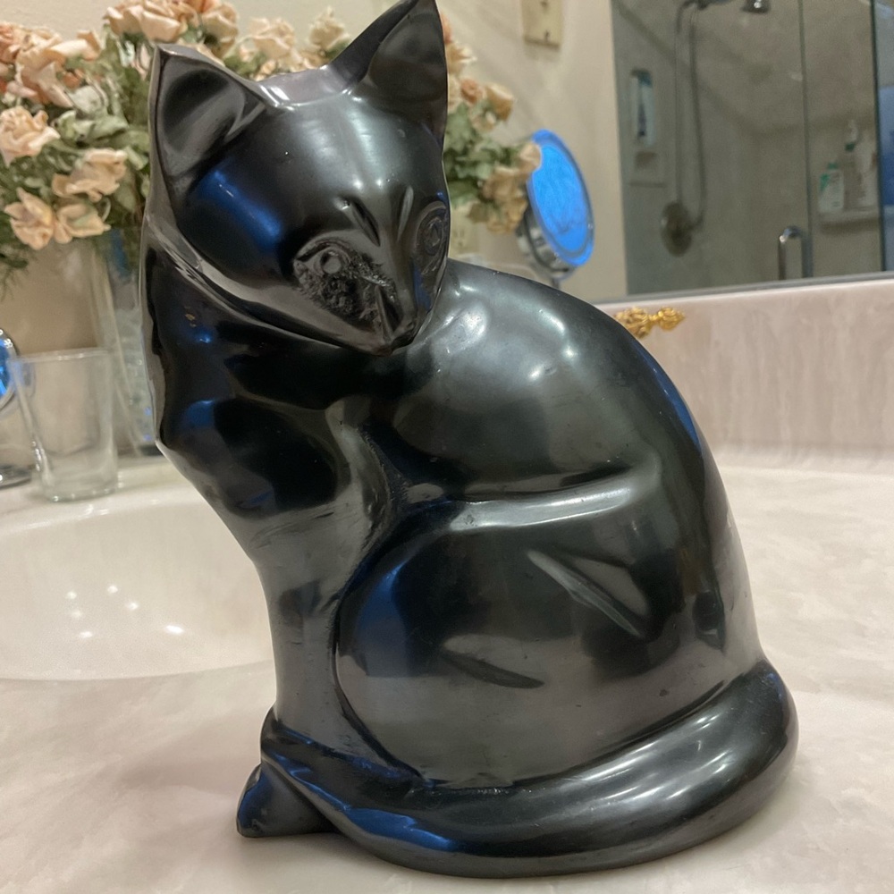 Cat Decor Lot of 4 items, 2 silver and 1 glass photo frames, one black statue - Picture 9 of 11